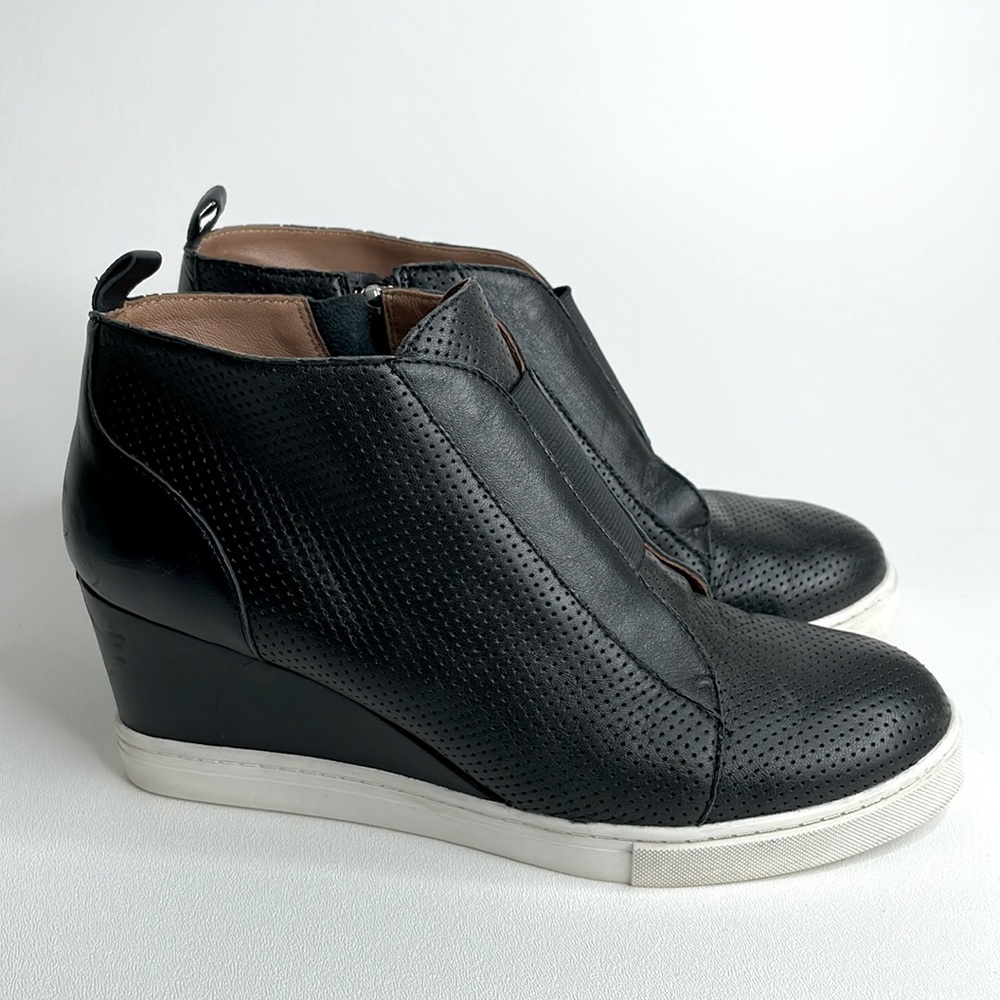 Linea Paolo Felicia Leather Wedge Sneaker size 8.5